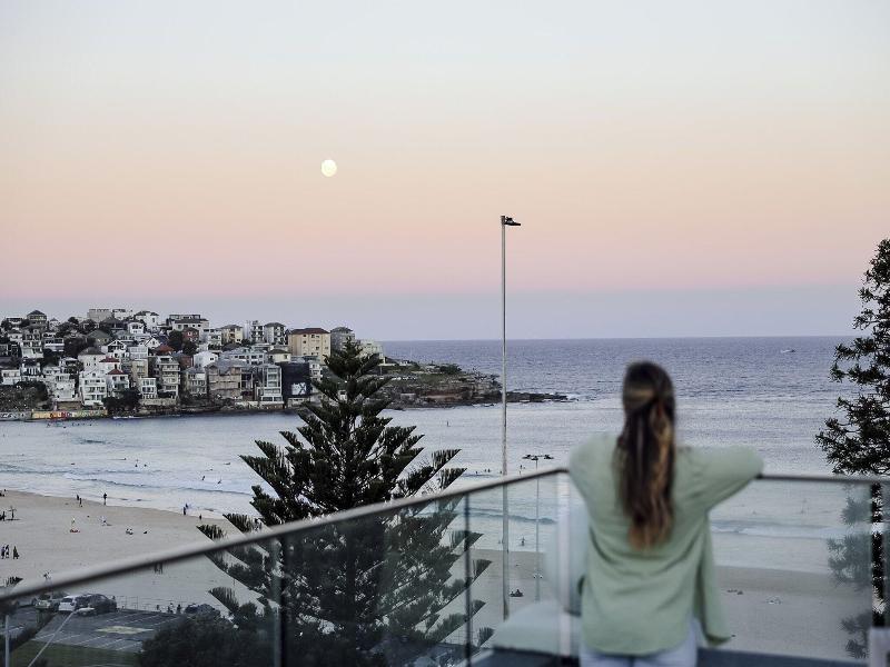 Wake Up Bondi Beach image