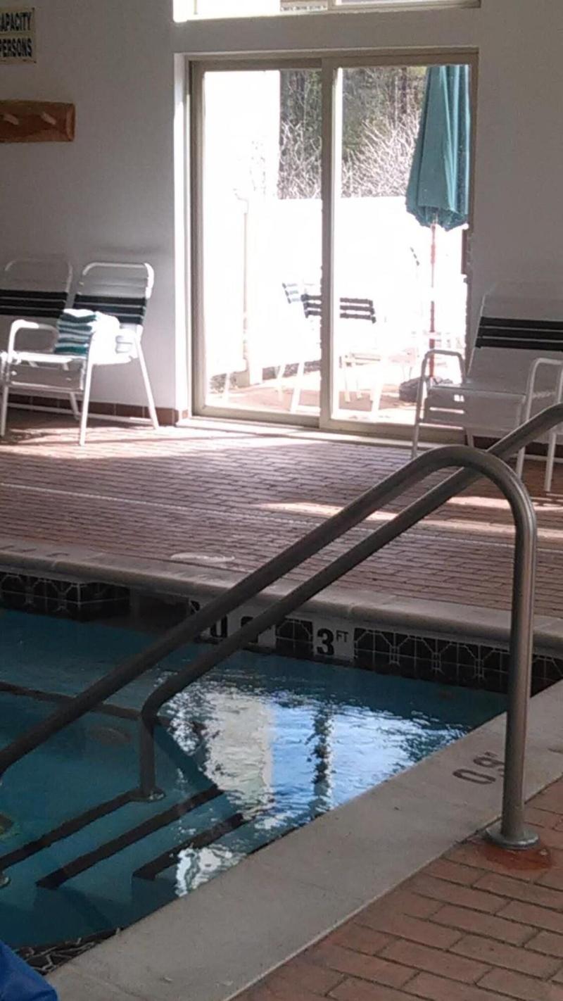 Pellston Lodge Magnuson Hotel image
