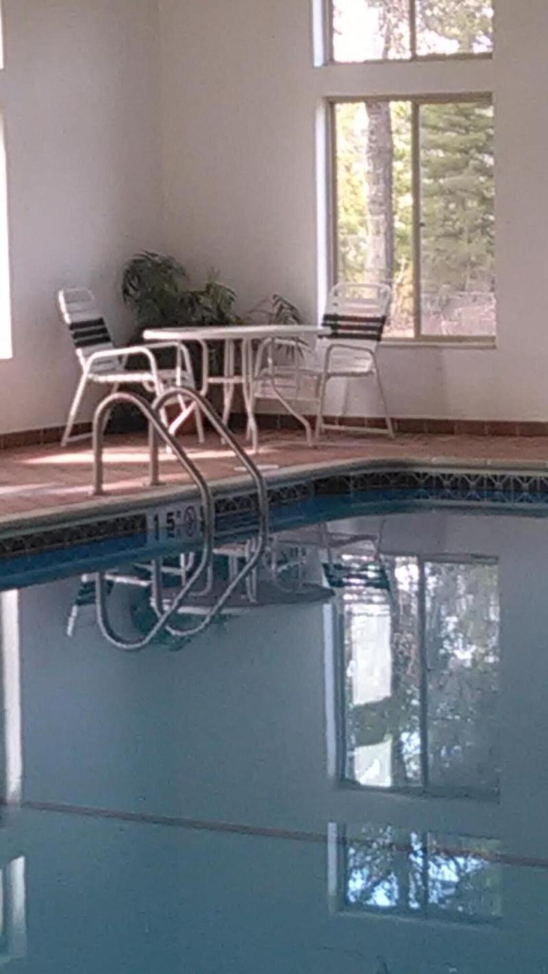 Pellston Lodge Magnuson Hotel image