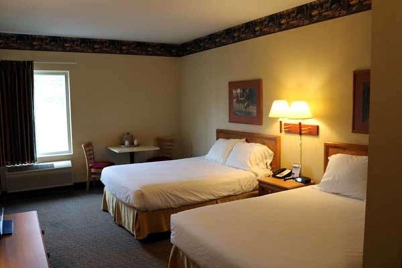 Pellston Lodge Magnuson Hotel image