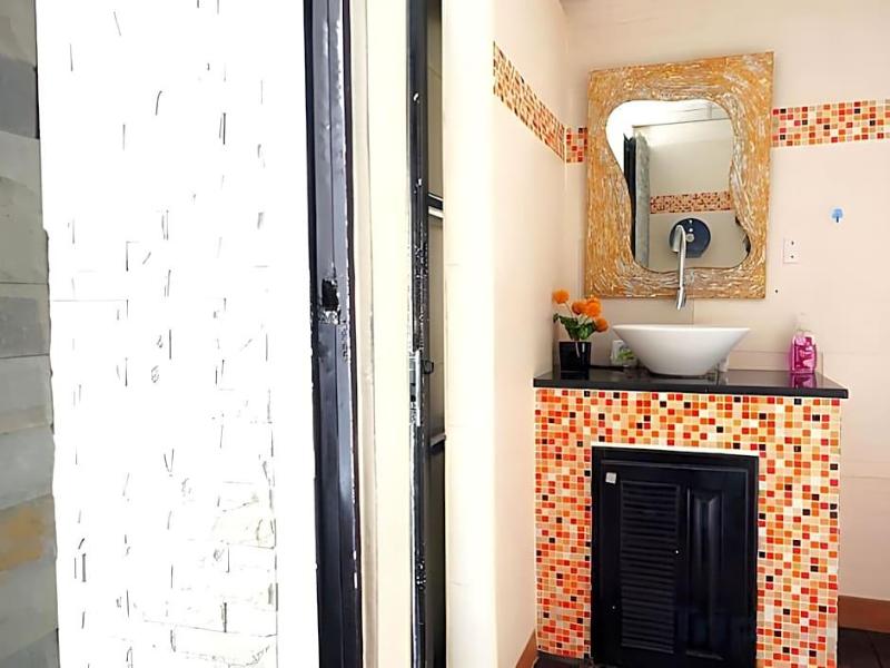 1Sabai Hostel image