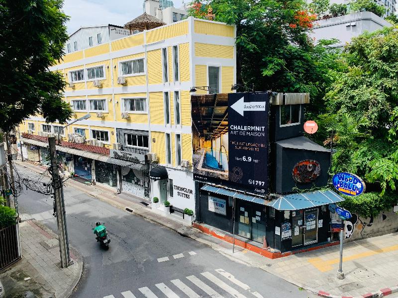 Thonglor Suites Hotel image