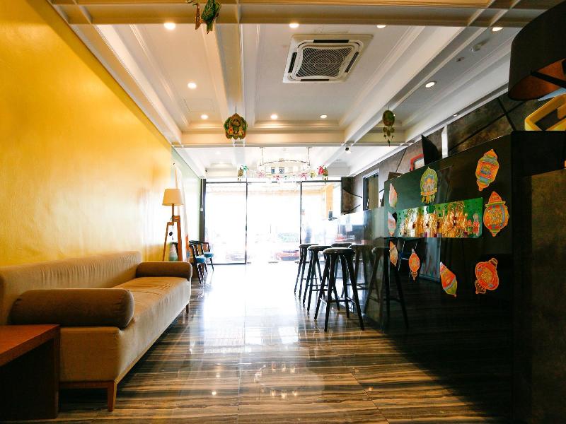 Golden Roof Hotel Seri Iskandar image