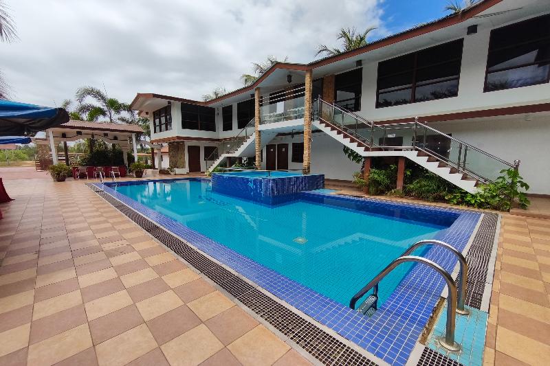 Al Safina Kijal Beach Resort & Restaurant