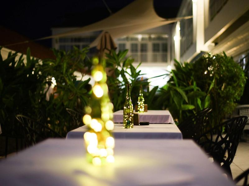White Boutique Hotel Residences image