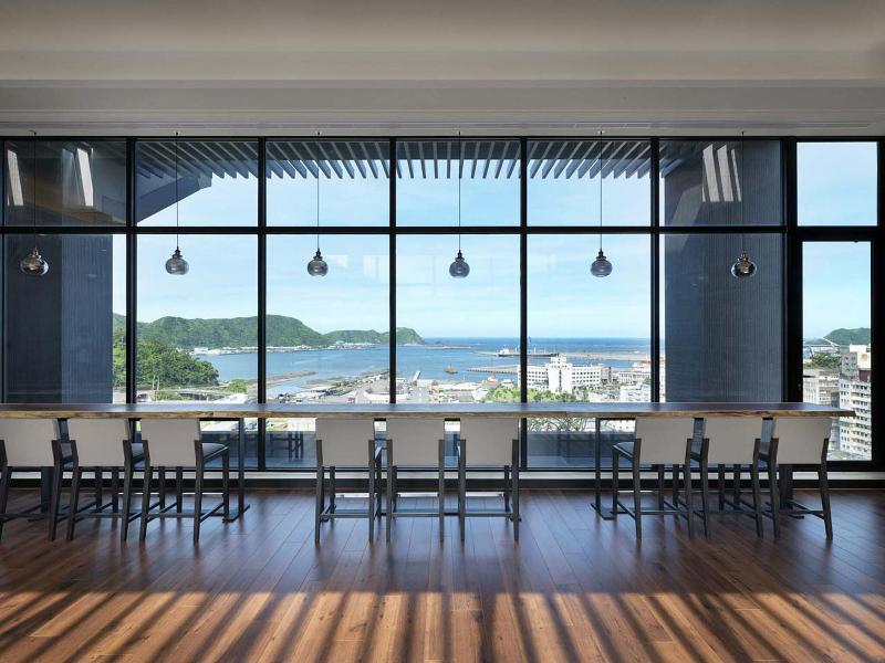 Lakeshore Hotel Suao image