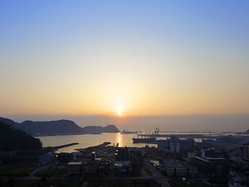 Lakeshore Hotel Suao image