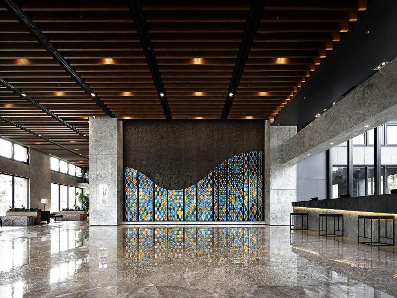 Lakeshore Hotel Suao image