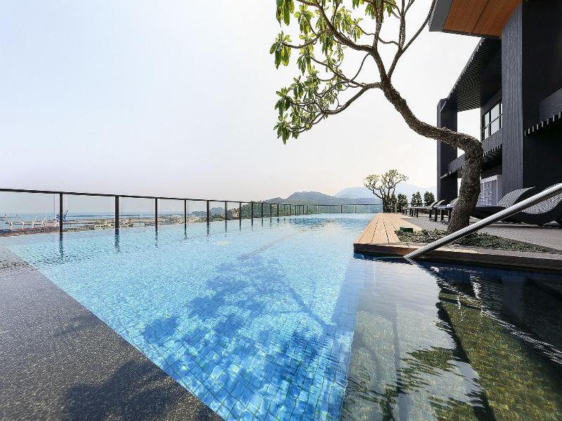 Lakeshore Hotel Suao image