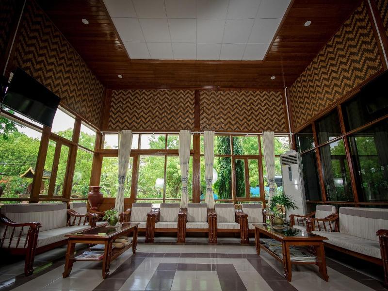 Ruby True Hotel