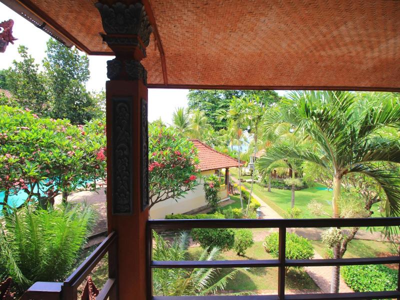 Lovina Beach Hotel image
