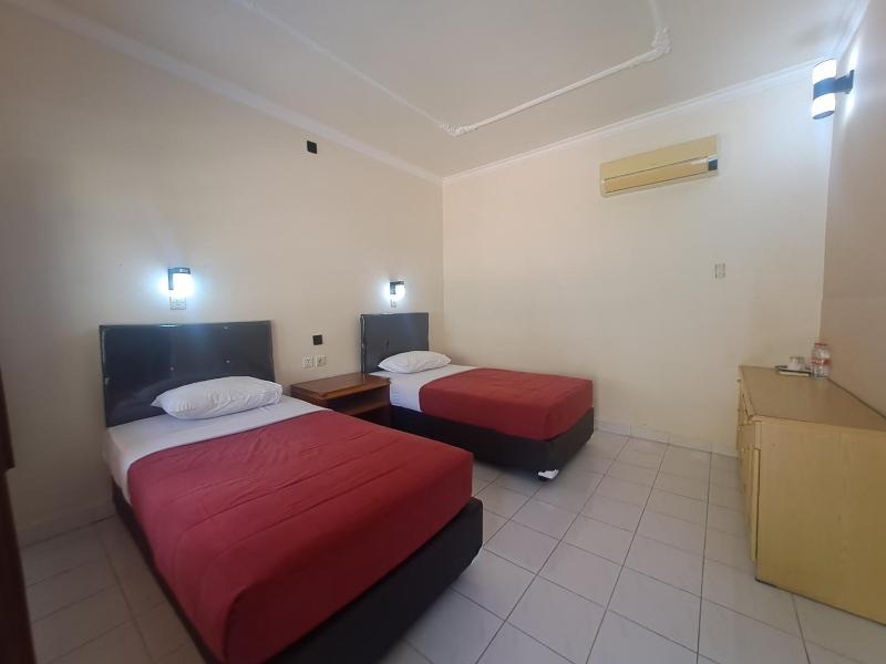 Lovina Beach Hotel image