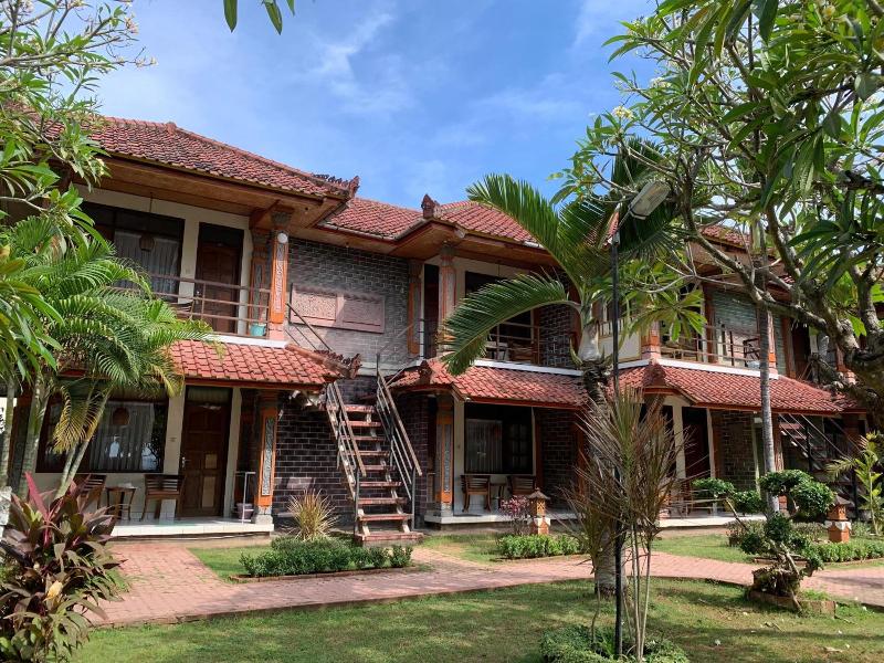 Lovina Beach Hotel image
