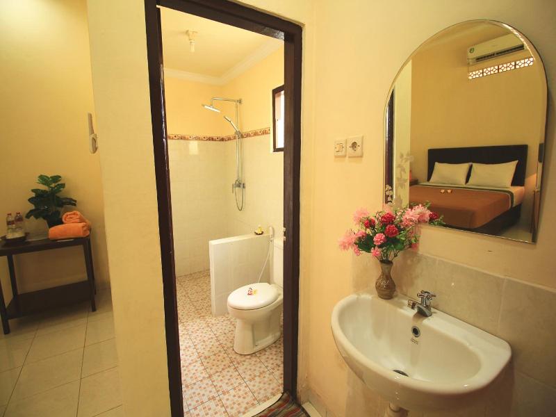 Lovina Beach Hotel image