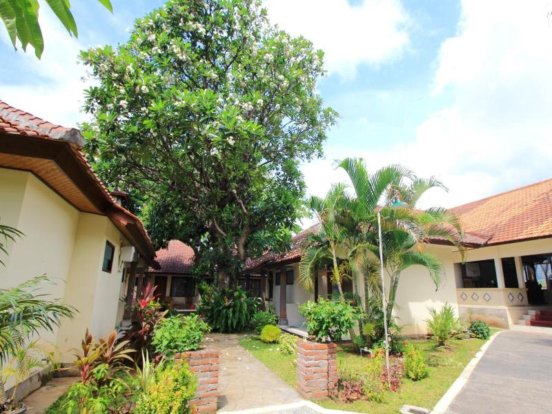 Lovina Beach Hotel image
