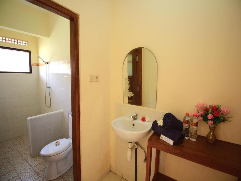 Lovina Beach Hotel image