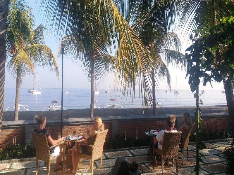 Lovina Beach Hotel image
