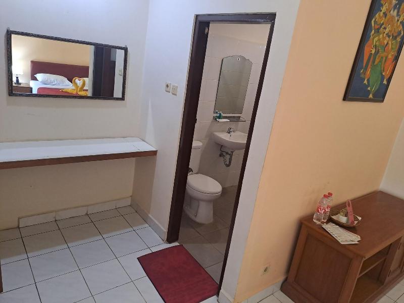 Lovina Beach Hotel image
