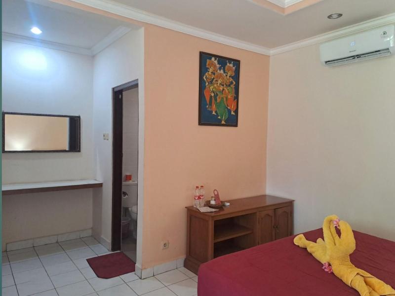 Lovina Beach Hotel image