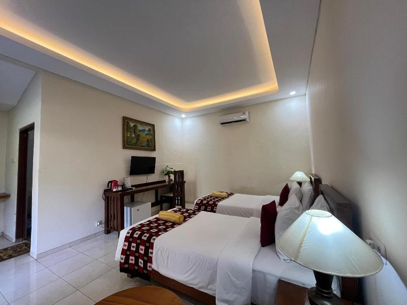 Lovina Beach Hotel image
