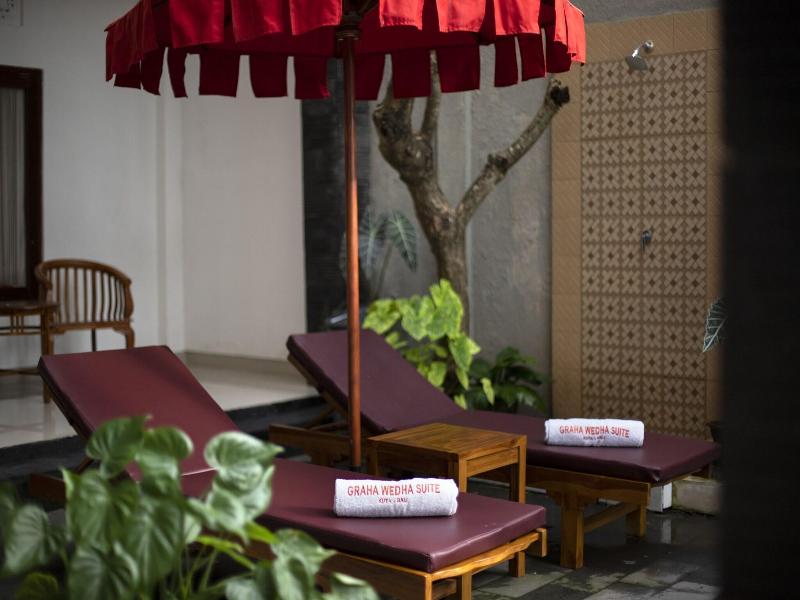 Graha Wedha Suite Kuta image