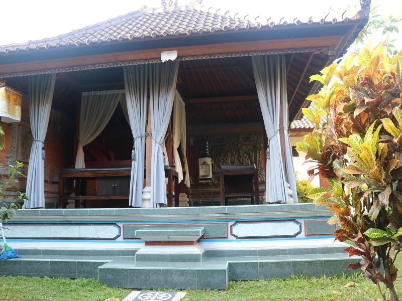 Kusnadi Hotel image