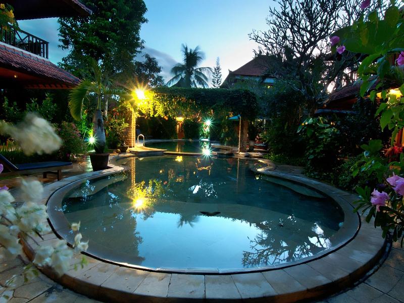 Kusnadi Hotel image
