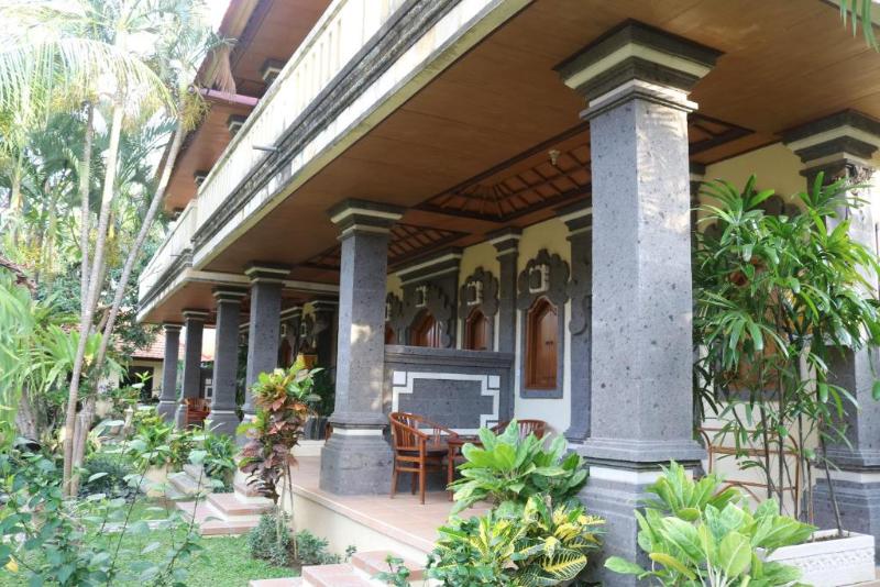 Kusnadi Hotel image