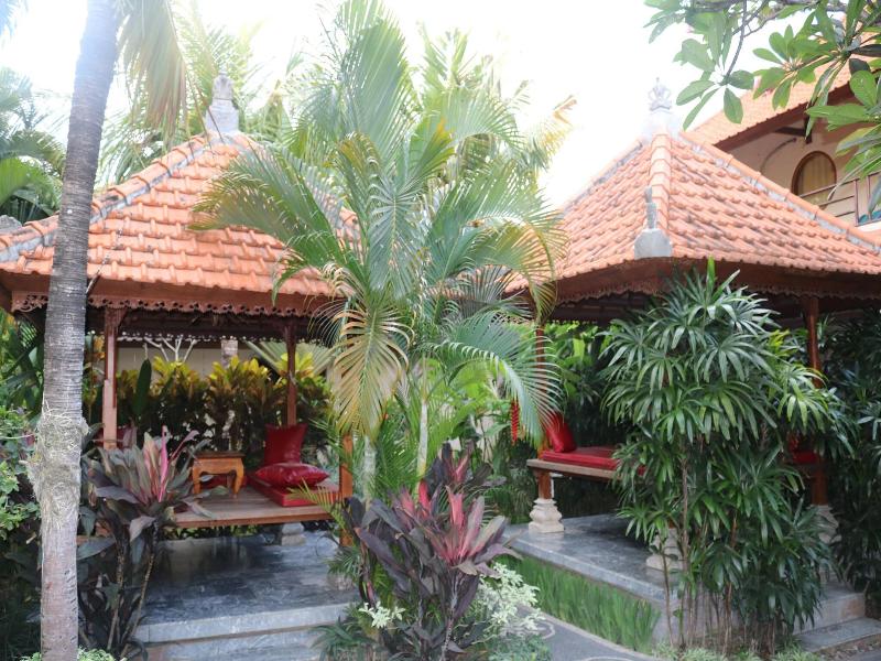Kusnadi Hotel image