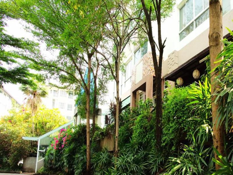 J Park Hotel image
