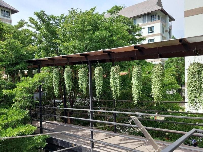 J Park Hotel image