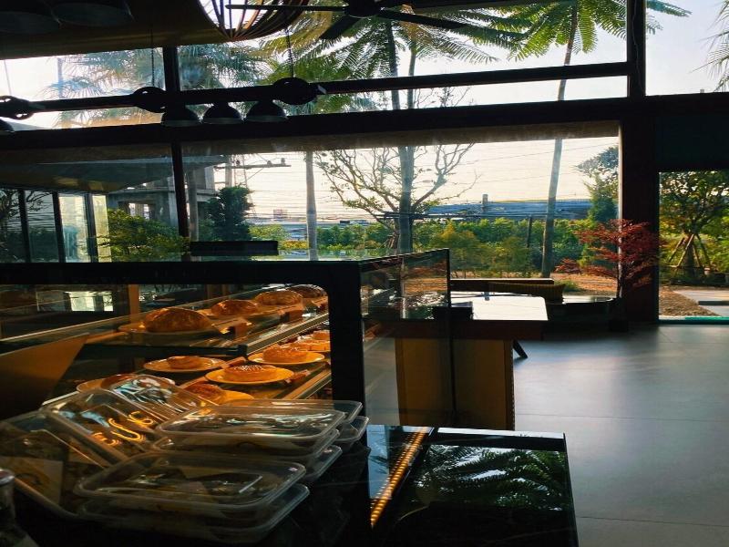 J Park Hotel image