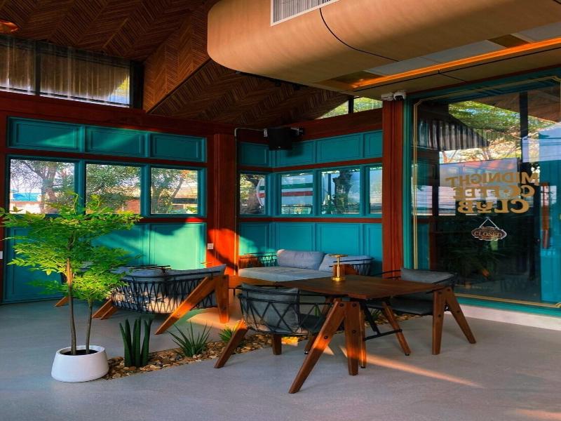 J Park Hotel image