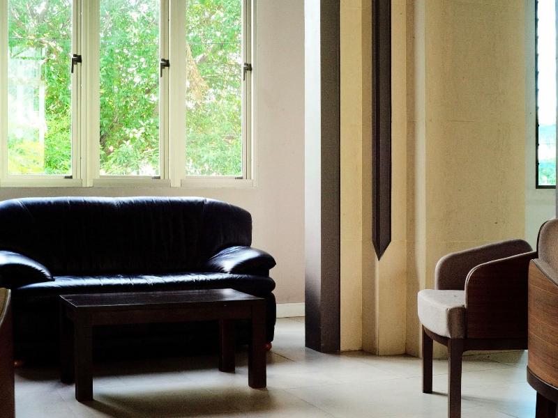 J Park Hotel image