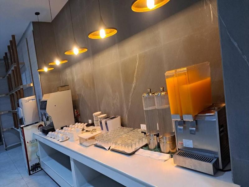 J Park Hotel image