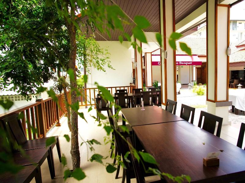 J Park Hotel image