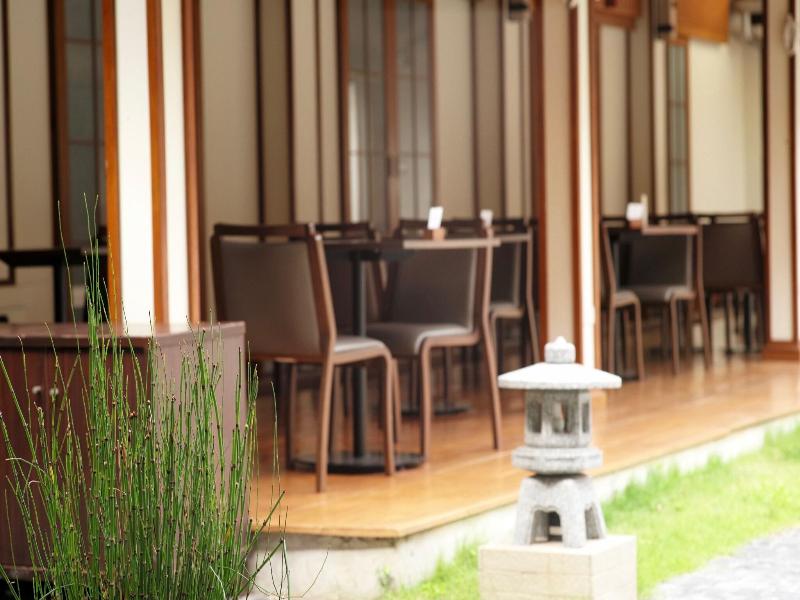 J Park Hotel image