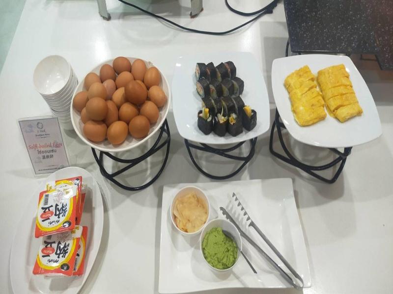 J Park Hotel image