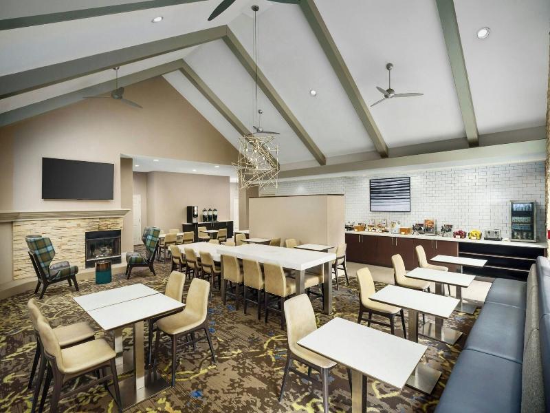 Residence Inn Dallas Addison Quorum Drive image