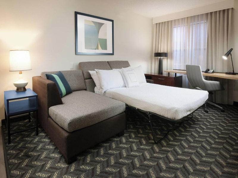 Residence Inn Dallas Addison Quorum Drive image