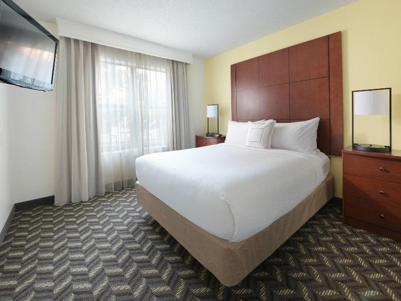 Residence Inn Dallas Addison Quorum Drive image