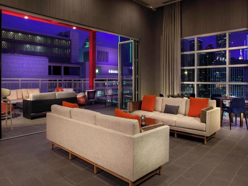 Courtyard Dallas Downtown Reunion District image