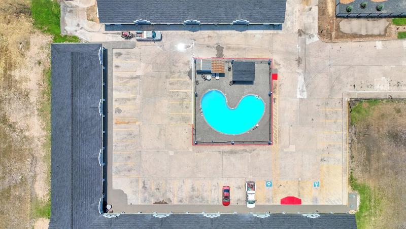 Executive Inn Of Hondo - Image 8