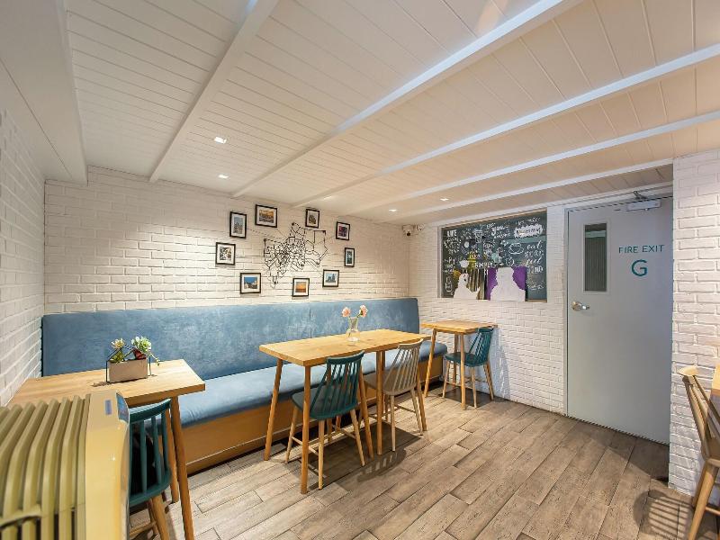 Simply Sleep Hostel image