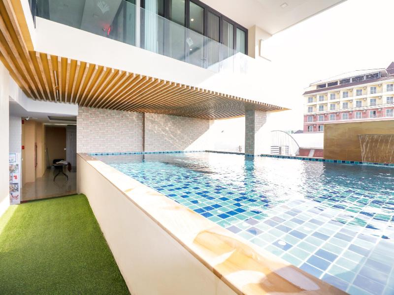 Tara Grand Hotel image
