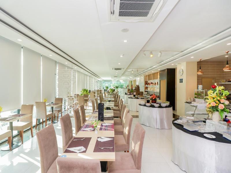 Tara Grand Hotel image