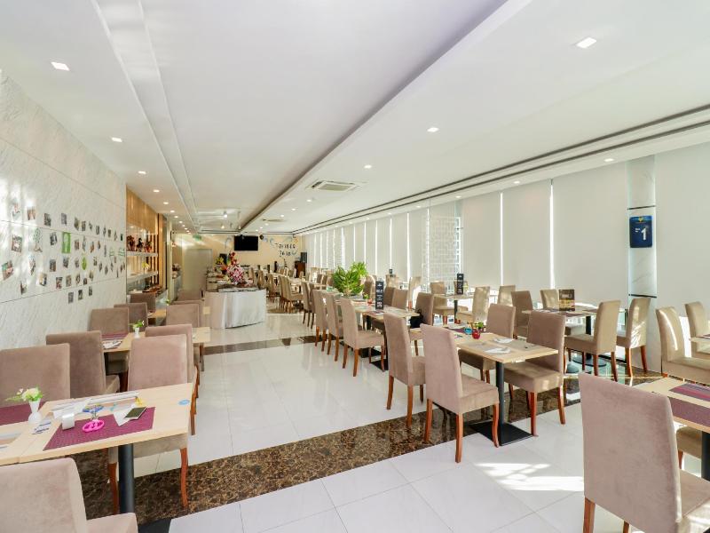 Tara Grand Hotel image