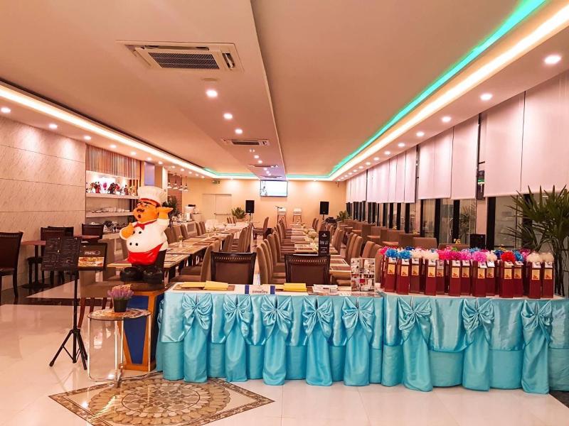 Tara Grand Hotel image