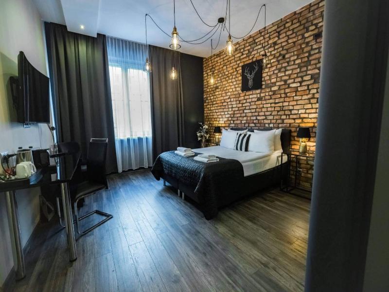 Leo Apartments Old Town image