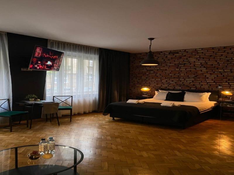 Leo Apartments Old Town image